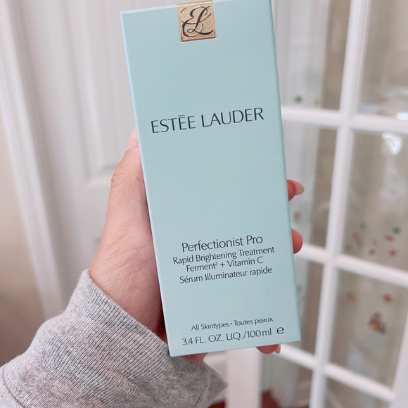 Estee Lauder Perfectionist Pro serum/NWB - Picture 3 of 3